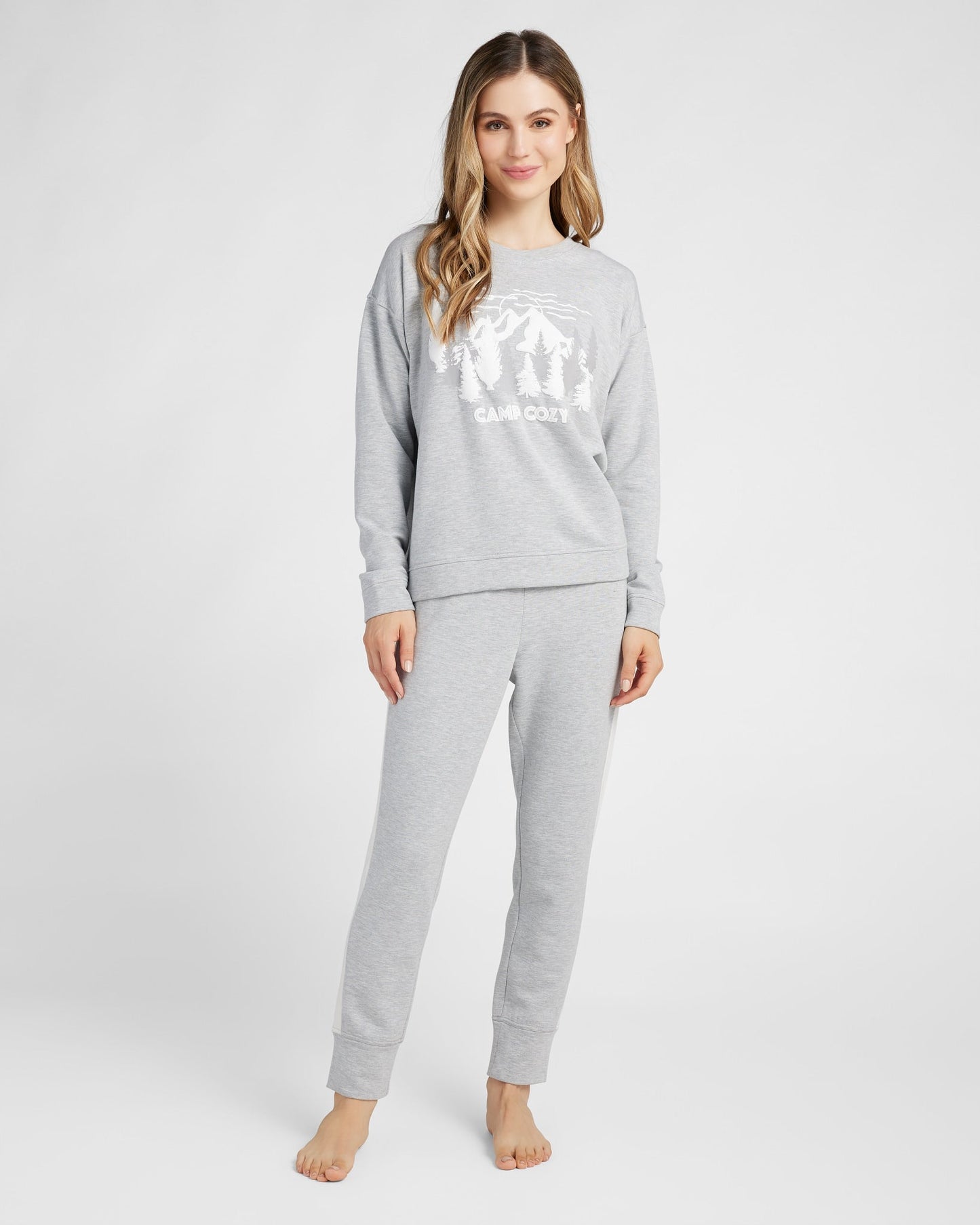 Camp Cozy Graphic Pullover