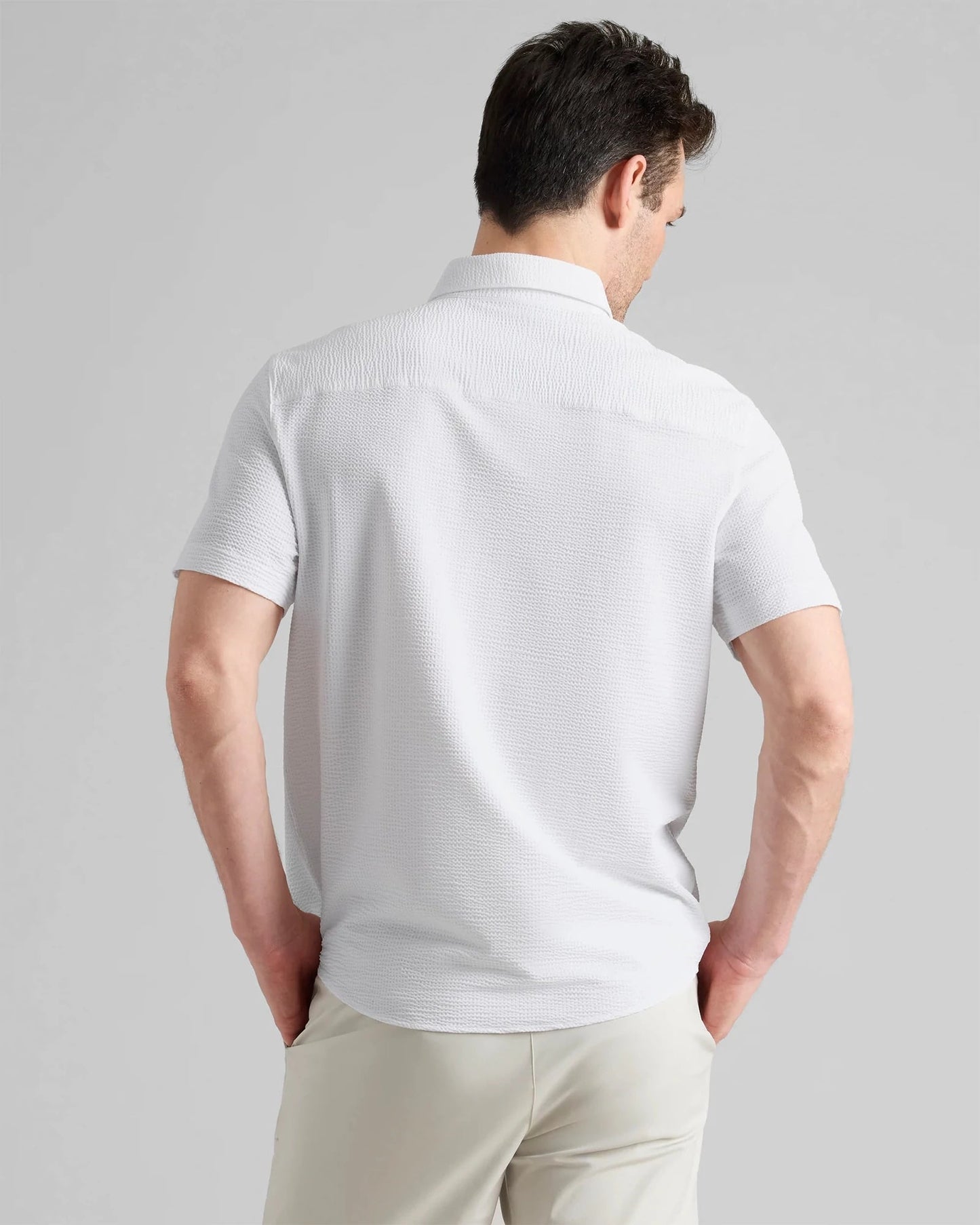 Commuter Seersucker Short Sleeve Button Down