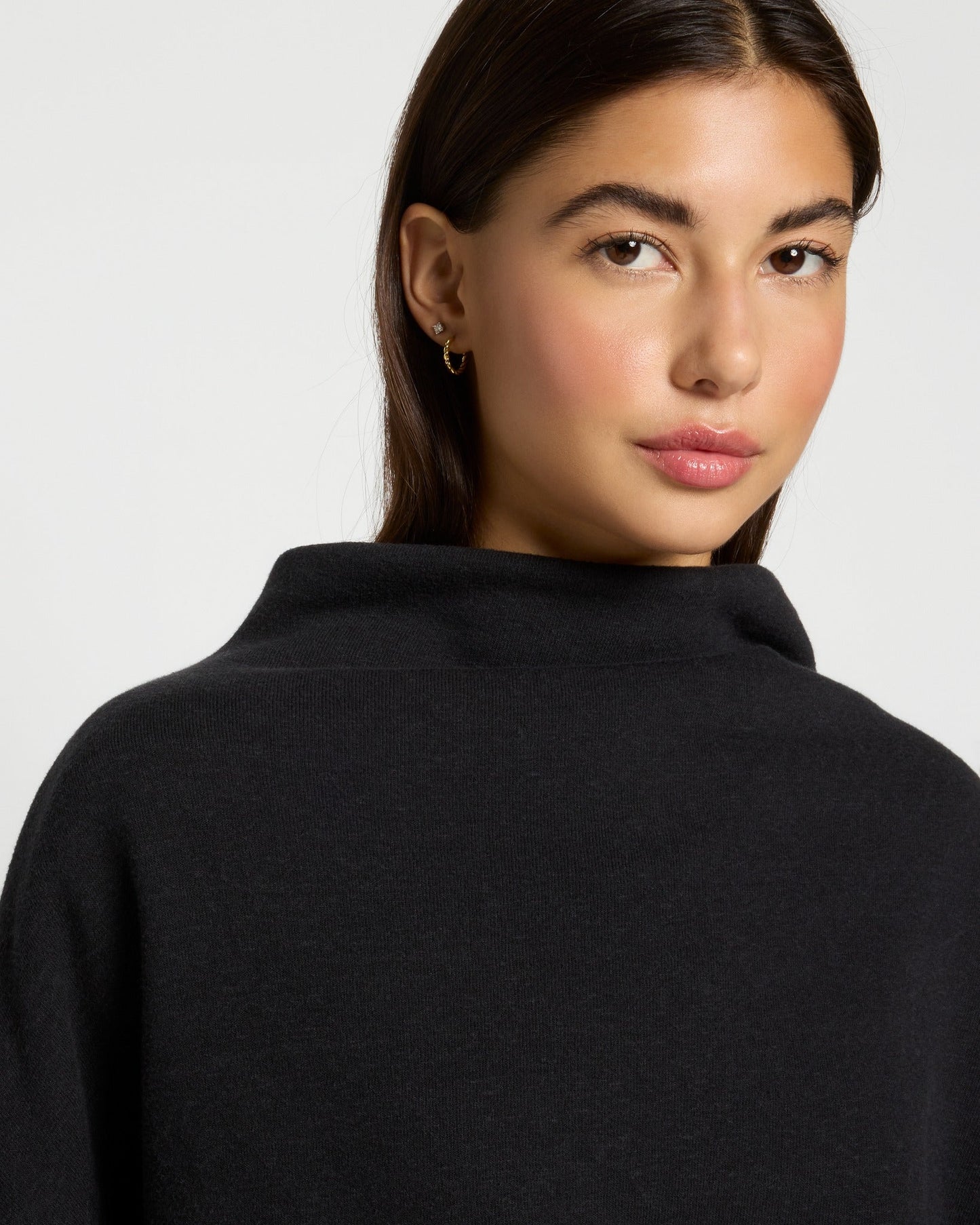 Bay Funnel Neck Sweatshirt