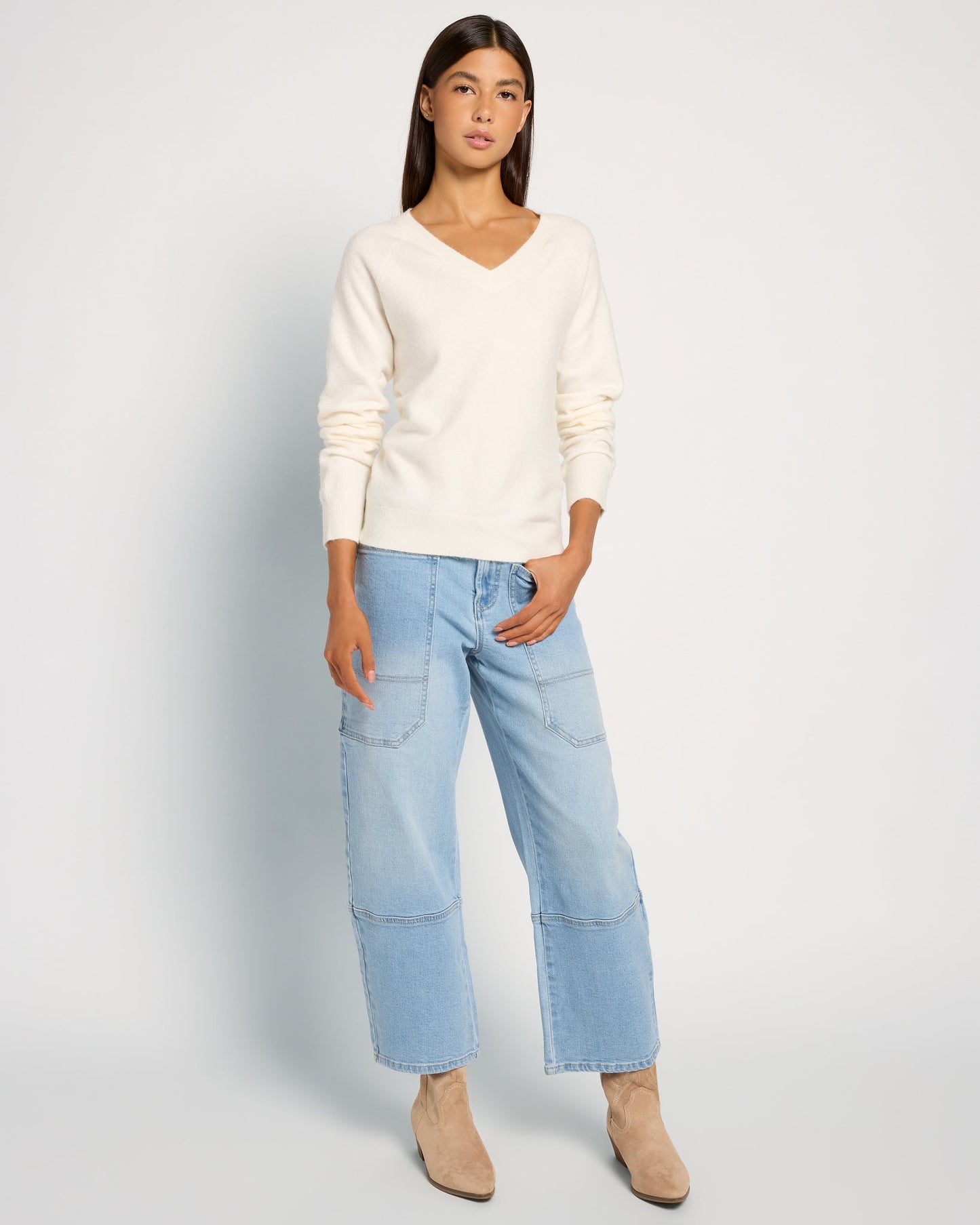 V-Neck Pullover