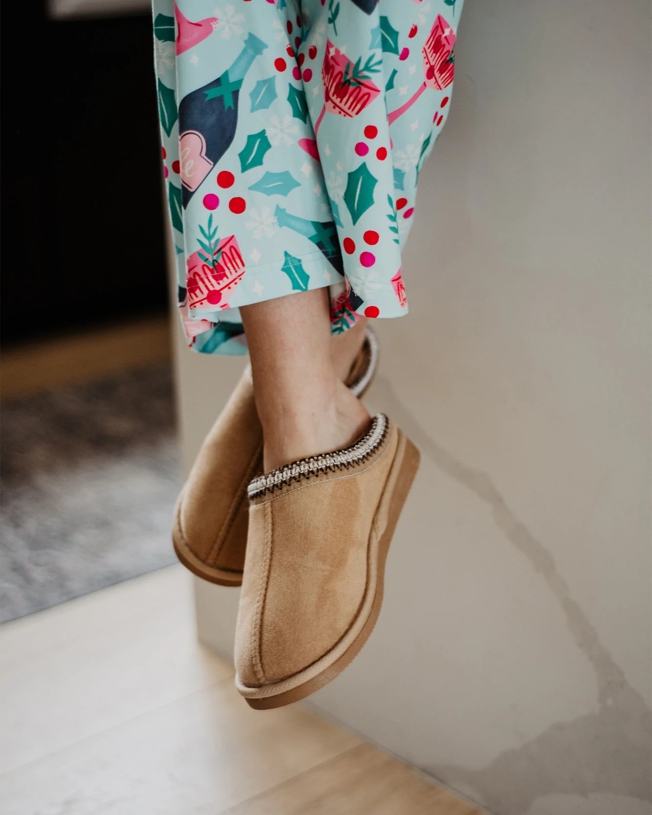 Embroidered Women's House Slippers